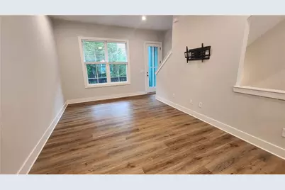 169 Color Circle, Atlanta, GA 30317 - Photo 6