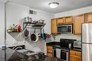 1041 State St NW, Atlanta, GA 30318 - Photo 10