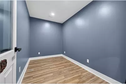 304 E Crossville Road, Roswell, GA 30075 - Photo 22
