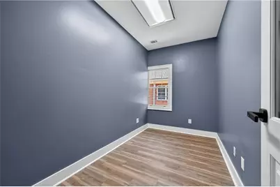 304 E Crossville Road, Roswell, GA 30075 - Photo 10