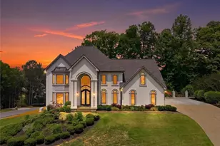 1085 Brooksglen Dr, Roswell, GA 30075 - Photo 2