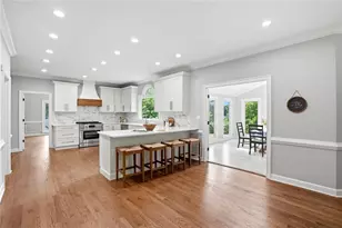 1085 Brooksglen Dr, Roswell, GA 30075 - Photo 10