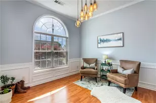 129 Village Dr, Canton, GA 30114 - Photo 10