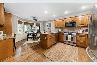 740 Windsor Court, Alpharetta, GA 30009 - Photo 4