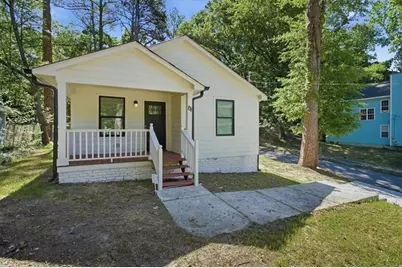 131 Holly Road NW, Atlanta, GA 30314 - Photo 2
