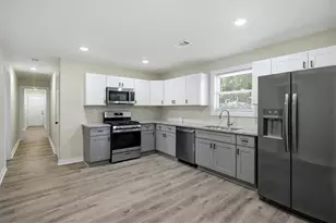131 Holly Rd NW, Atlanta, GA 30314 - Photo 8