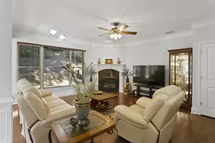 5840 Vista Brook Dr, Suwanee, GA 30024 - Photo 10