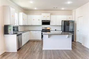 4740 Burningbush Way, Cumming, GA 30040 - Photo 6