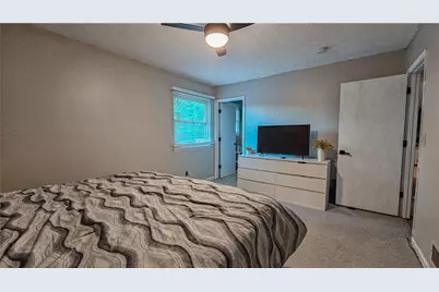 4737 Trailblazer Court NW, Lilburn, GA 30047 - Photo 10