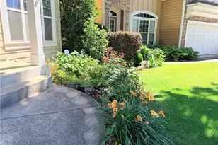2113 Worrall Hill Dr, Duluth, GA 30096 - Photo 2