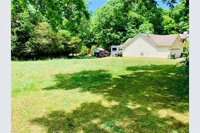 102 Granite Street, Hogansville, GA 30230 - Photo 8