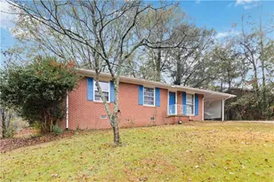 913 Longleaf Dr, Forest Park, GA 30297 - Photo 2