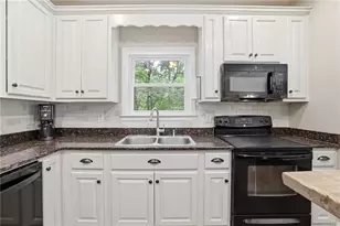 16 Allatoona Woods Trail SE, Acworth, GA 30102 - Photo 14