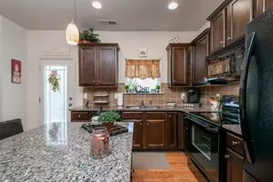 1645 Townview Ln, Cumming, GA 30041 - Photo 6