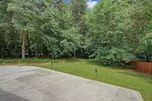 2575 Hamilton Parc Ln, Buford, GA 30519 - Photo 26