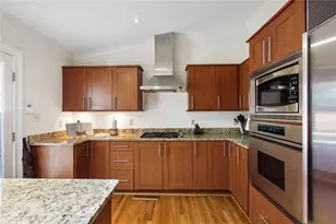 1930 Wildwood Pl NE, Atlanta, GA 30324 - Photo 10