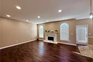 1252 Woodland View Rd, Lawrenceville, GA 30043 - Photo 18