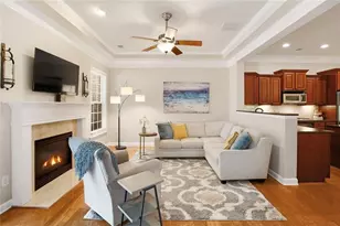 1404 Lexington Dr, Roswell, GA 30075 - Photo 6