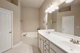 1404 Lexington Dr, Roswell, GA 30075 - Photo 28