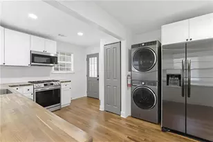 2762 Oldknow Dr NW, Atlanta, GA 30318 - Photo 10