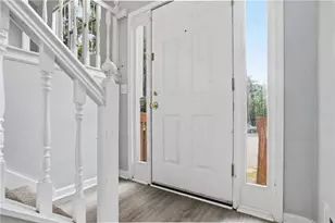 5855 Crescent Ridge Ct, Lithonia, GA 30058 - Photo 10