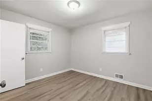919 Green Valley Rd SW, Mableton, GA 30126 - Photo 16