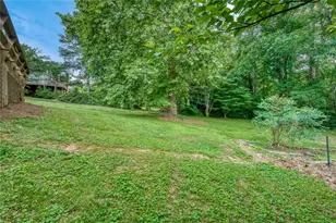 245 Emily Dr SW, Lilburn, GA 30047 - Photo 38