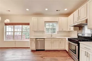 302 Derby Dr, Riverdale, GA 30274 - Photo 14