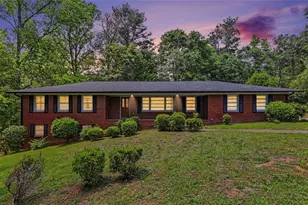 14 N Poplar St, Fairburn, GA 30213 - Photo 1