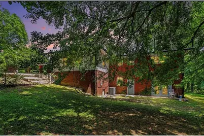 14 N Poplar Street, Fairburn, GA 30213 - Photo 4
