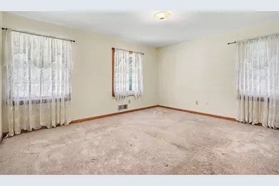 14 N Poplar Street, Fairburn, GA 30213 - Photo 16