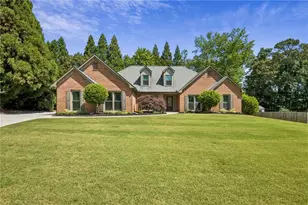 2970 Ashton Pointe Cir, Dacula, GA 30019 - Photo 2