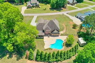 209 Enfield Ln, McDonough, GA 30252 - Photo 2