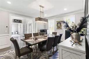 1121 Hiddenbrook Ln, Suwanee, GA 30024 - Photo 10