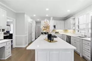 1121 Hiddenbrook Ln, Suwanee, GA 30024 - Photo 12