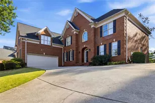 1121 Hiddenbrook Ln, Suwanee, GA 30024 - Photo 2