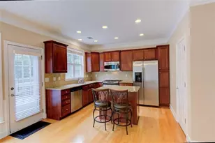 2166 Weldonberry Dr NE, Atlanta, GA 30319 - Photo 12