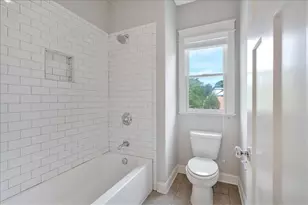1298 Windsor Parkway NE, Atlanta, GA 30319 - Photo 38