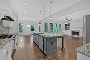 1298 Windsor Parkway NE, Atlanta, GA 30319 - Photo 14