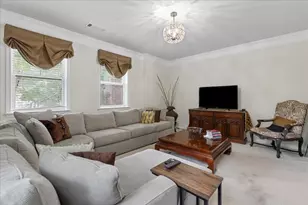 1751 Breyerton Dr, Atlanta, GA 30329 - Photo 14