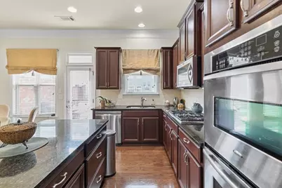 1751 Breyerton Drive #22, Atlanta, GA 30329 - Photo 8
