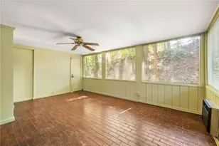 22 Glenald Way, Atlanta, GA 30327 - Photo 10