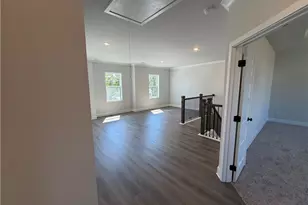 1078 Hawkins Creek Dr, Jefferson, GA 30549 - Photo 30