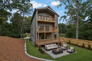 120 N Gwinnett St, Buford, GA 30518 - Photo 32