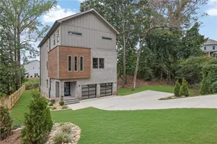 120 N Gwinnett St, Buford, GA 30518 - Photo 26