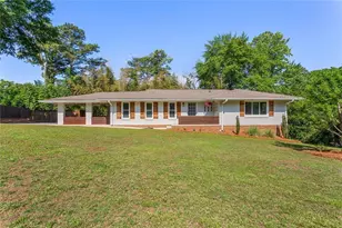 1613 Huntington Dr, Marietta, GA 30066 - Photo 1