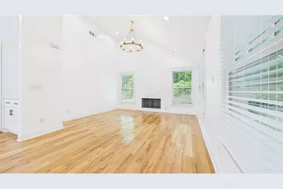 2215 Lang Drive SW, Atlanta, GA 30315 - Photo 6