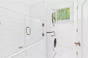 2215 Lang Dr SW, Atlanta, GA 30315 - Photo 18