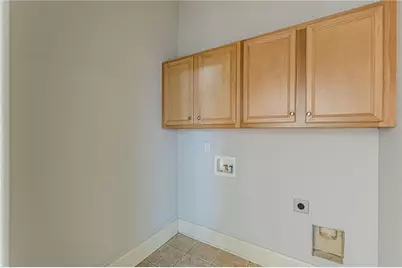 1645 Woodward Way, College Park, GA 30337 - Photo 30