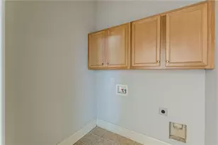 1645 Woodward Way, College Park, GA 30337 - Photo 30